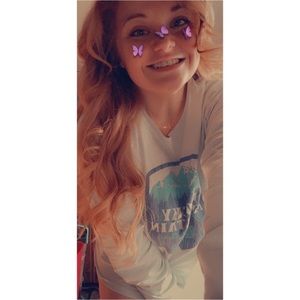 Meet your Posher, Alexis